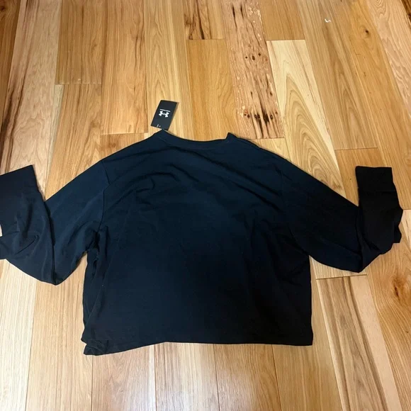 Under Armour Black Long Sleeve Tee - Picture 6 of 7